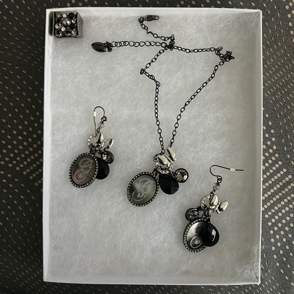 Guess earring, ring and necklace